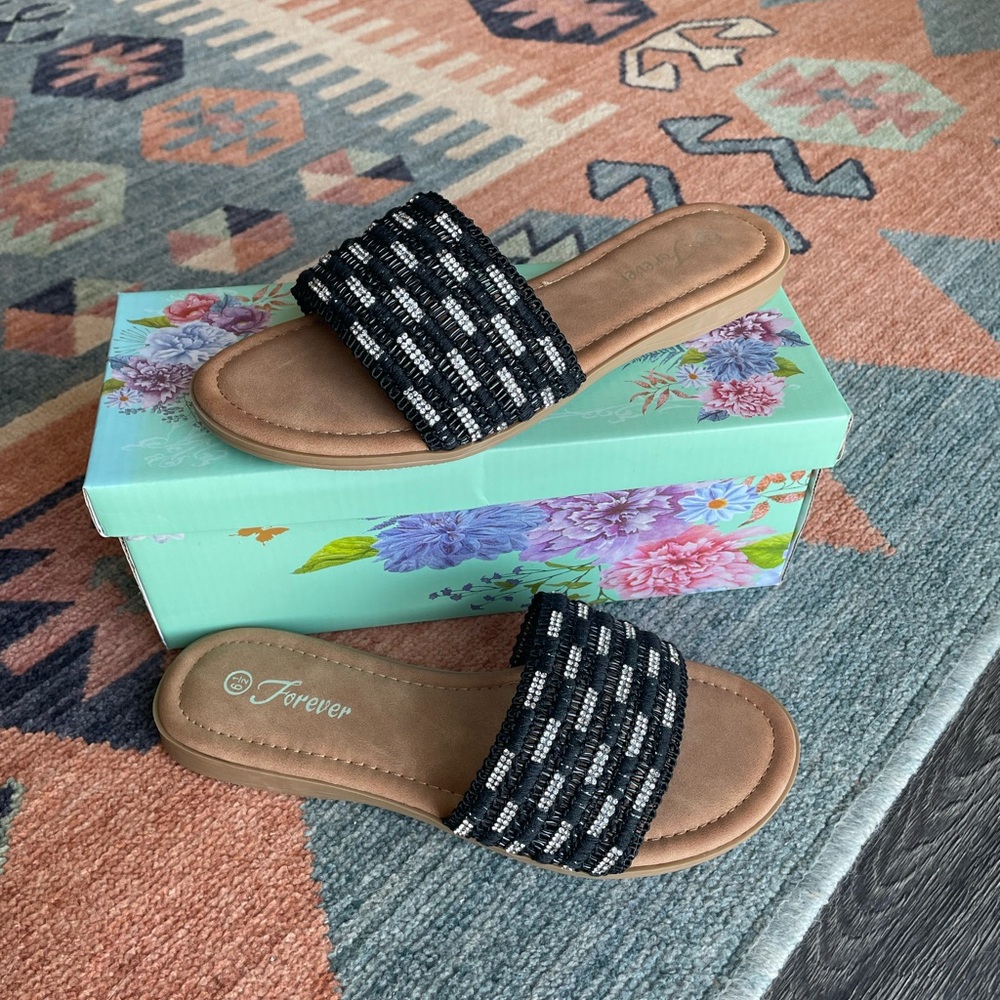 NWB Forever Slide Sandals